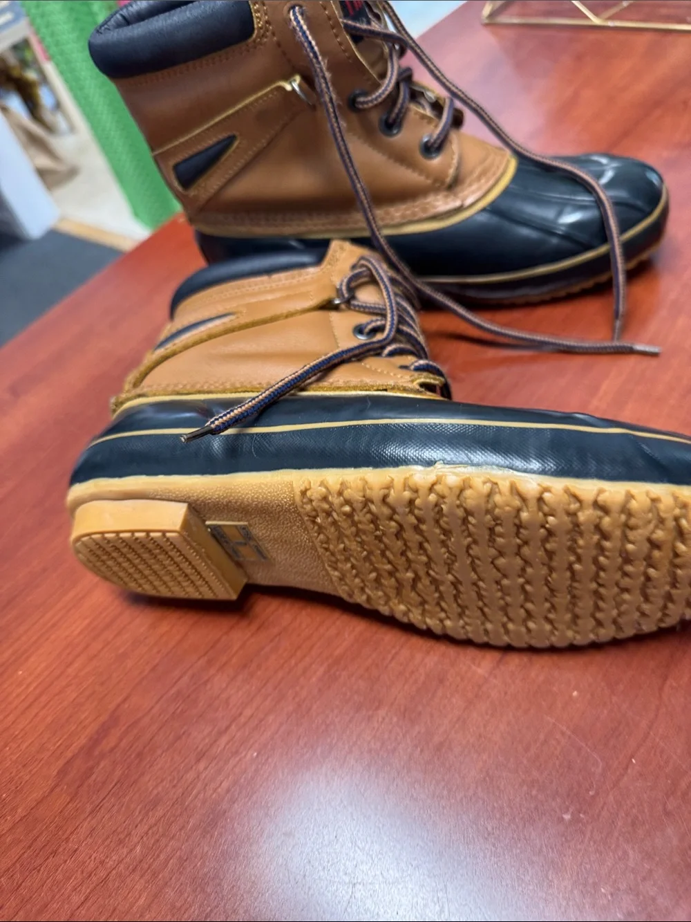 Trail’s end boots size 8 // 071074